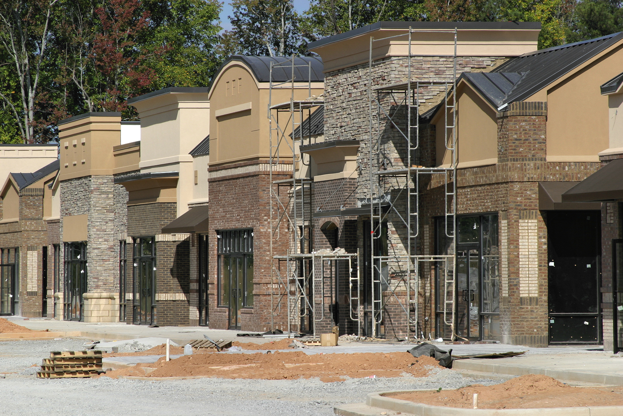 strip mall independent retail apocalypse brick-and-mortar