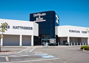 DeWaard & Bode retail store