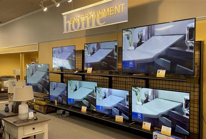 4 Ways Your Optimized In-Store Digital Signage and Audio Messaging Can Increase Sales and ROI
